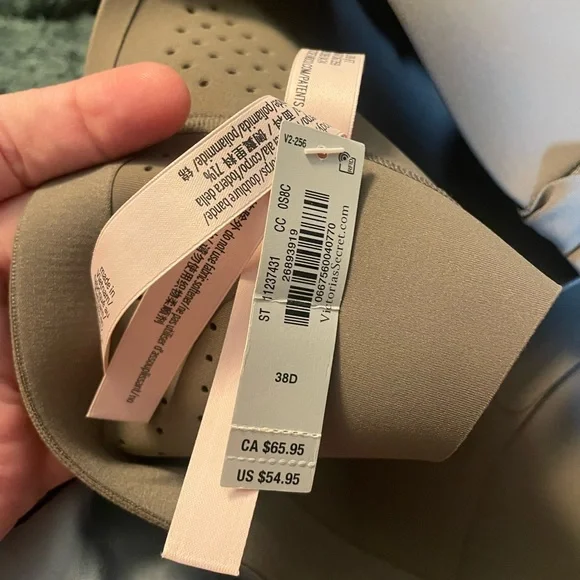 Victoria's Secret Light Gray Zip-Front Sports Bra - Picture 7 of 8